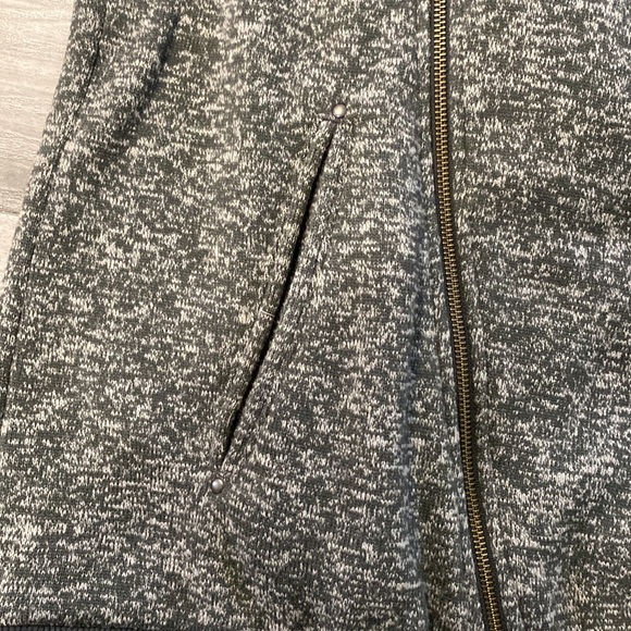 NWOT womens XL RipZone Asymmetrical zip up heavy sweater hoodie RARE grey white - Picture 2 of 5